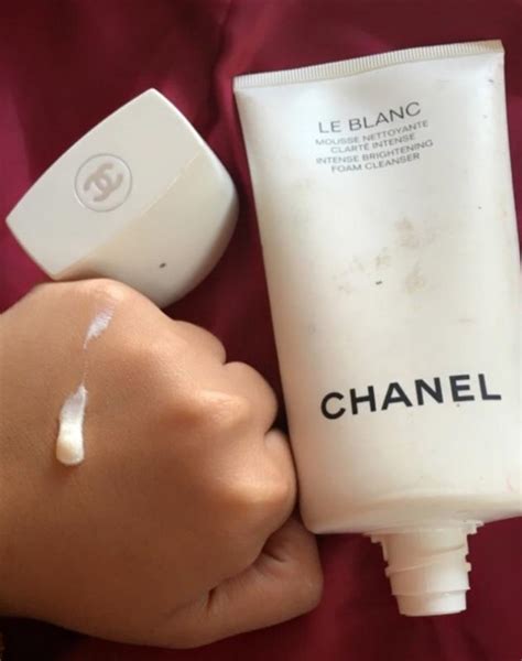 chanel brightening cleanser review|Chanel le blanc cleanser.